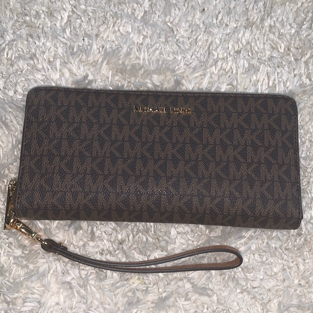 Michael Kors wallet